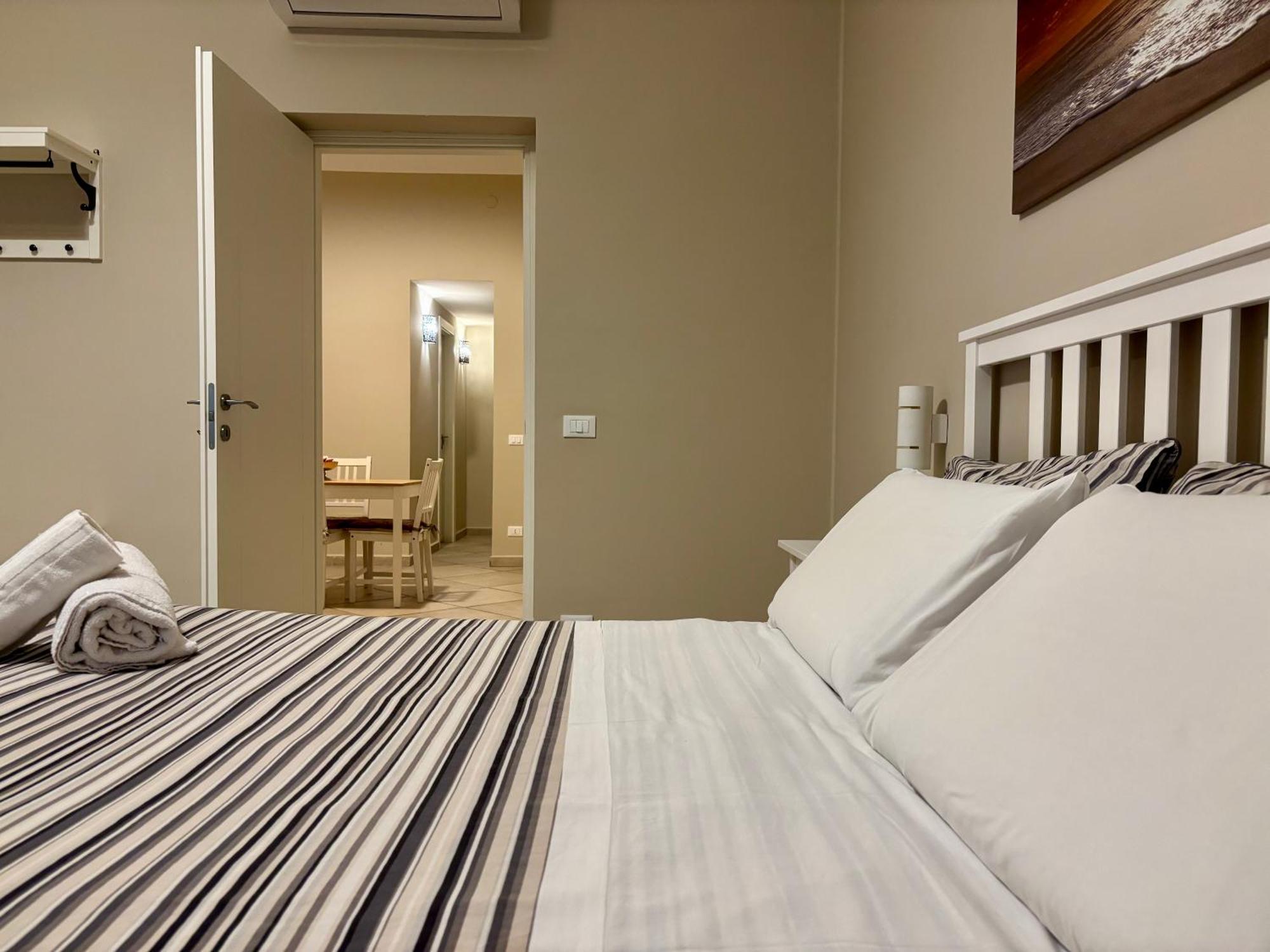Central Balcony & Terrace Apartments Near Attractions Palermo Exterior photo